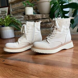 Madden Girl Kurrt Canvas Combat Boots – Cream/Beige